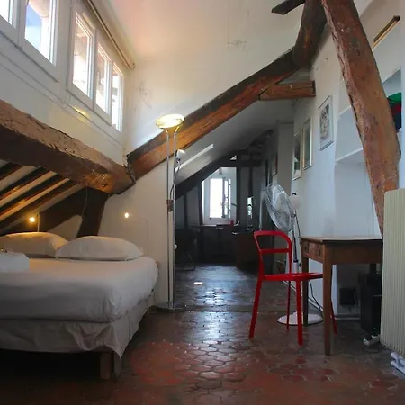 Charming In St Michel شقة
